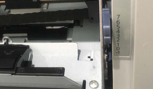 激安卸販売新品 ワイワイワイエイショップEPSON インパクトプリンター VP-F2000 USBインターフェイス搭載 24ピン 106桁 水平型  7枚複写 オリジナル 6枚 英数330字